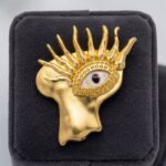 Gold brooch