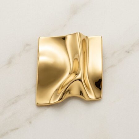 Gold brooch
